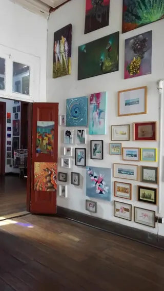La Escala Galería image 2