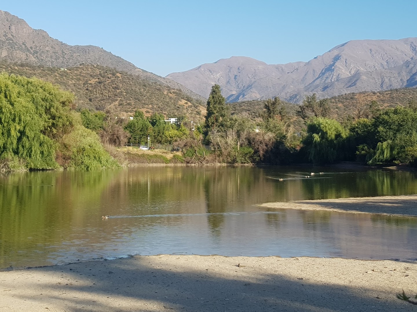 Laguna de Lo Barnechea