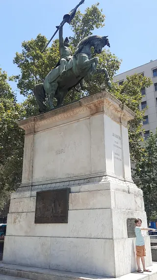 Monument to General José de San Martín image 2