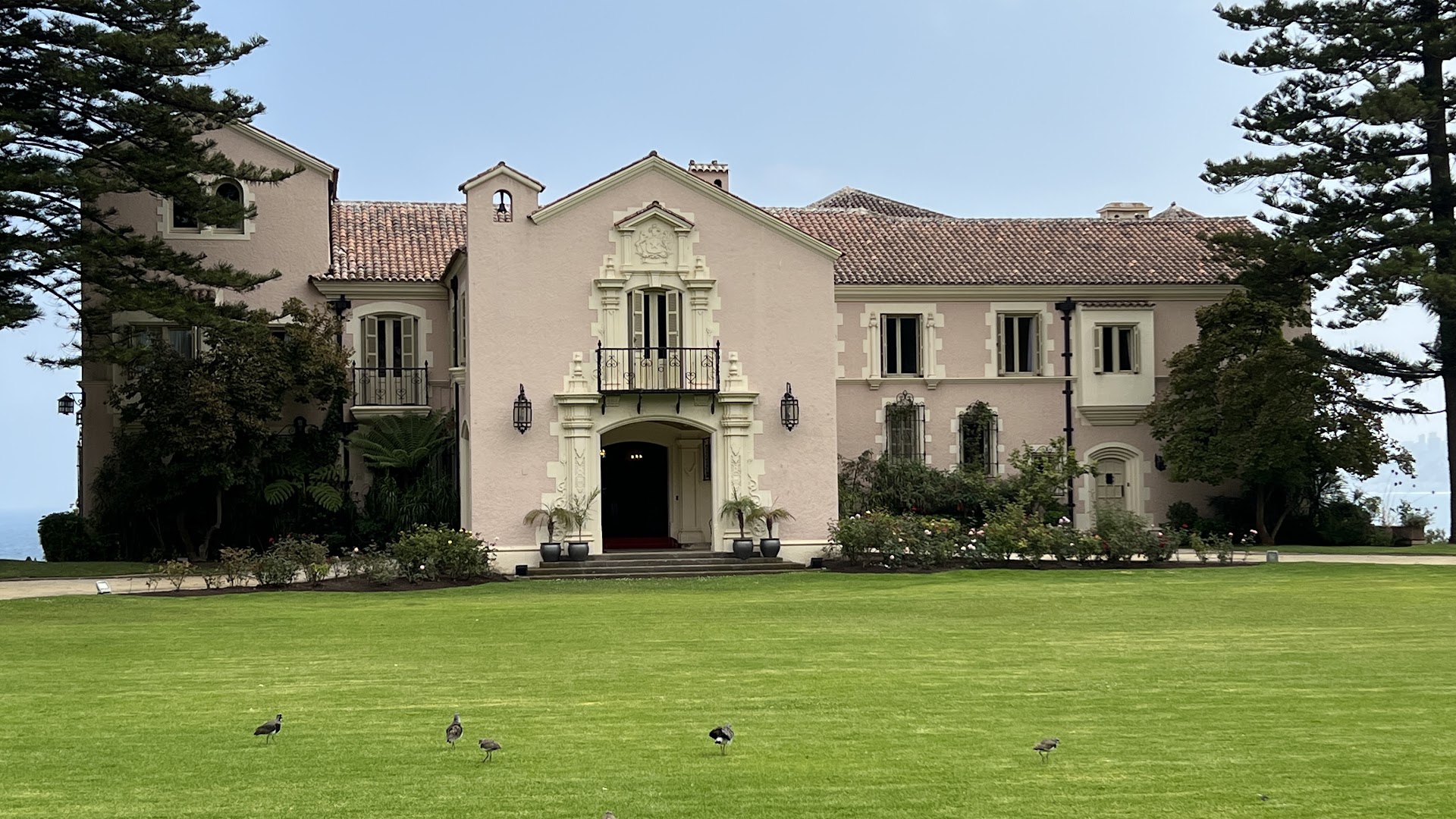 Palace of Cerro Castillo