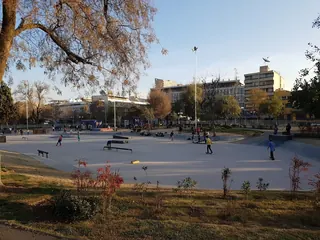 Parque Bustamante Skatepark image 3