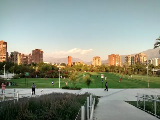 Parque Juan Pablo II, Las Condes, Santiago