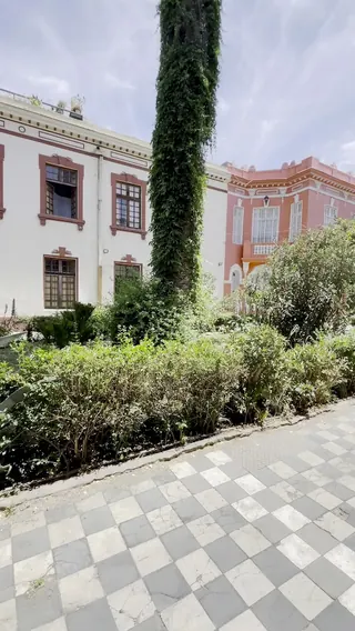Pasaje Adriana Cousiño image 5