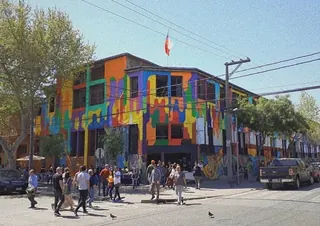 Persa Victor Manuel image 3