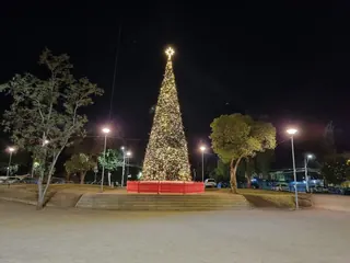 Plaza Carlos Ossandón image 3