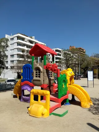 Plaza Las Lilas image 5