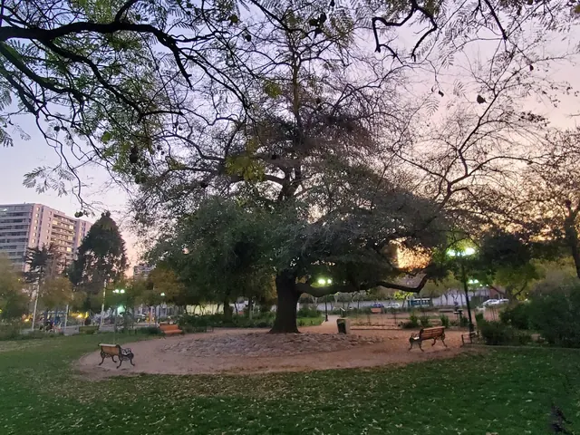 Plaza Loreto Cousiño, Providencia, Santiago