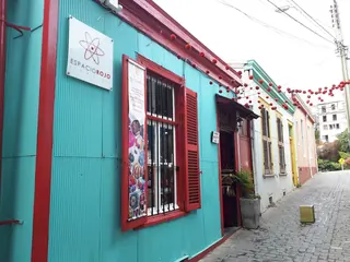 Rojo Galería, Arte y Diseño image 3