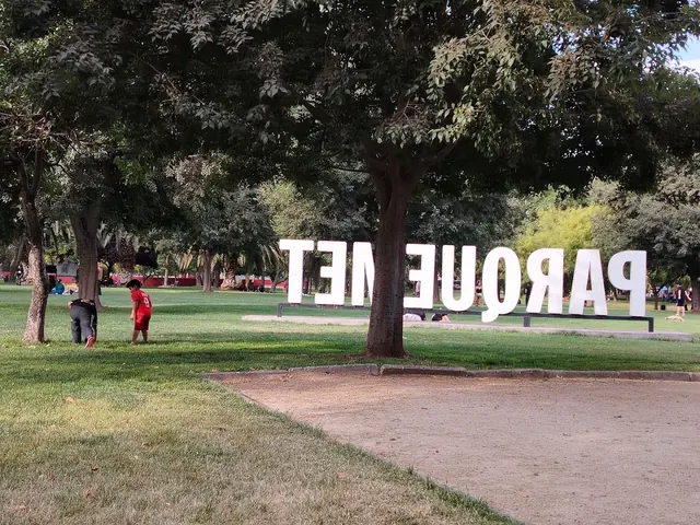 Santa Mónica Park, Recoleta, Santiago